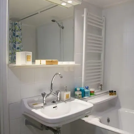 Center Vintage 2br Apt. With Valet Parking 公寓 塞萨洛尼基