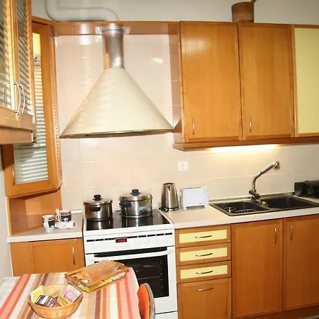 公寓 Center Vintage 2br Apt. With Valet Parking *