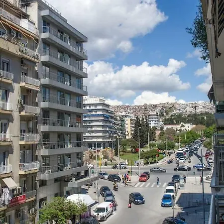 Apartment Center Vintage 2br Apt. With Valet Parking